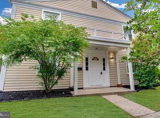 14 Radnor Ct, Willingboro, NJ 08046