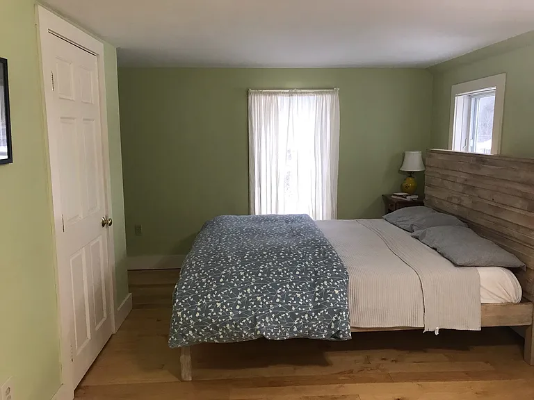 86 Linden St — Photo 11