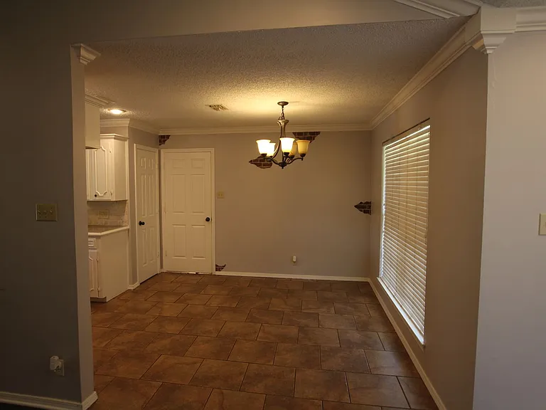 9319 Kelly Green St — Photo 6