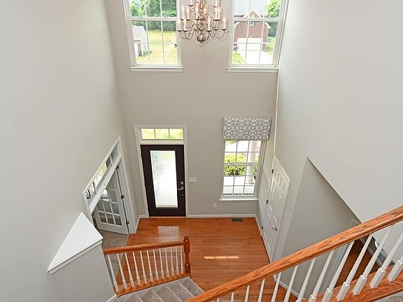 4th image of 8938 Summer Crest Dr