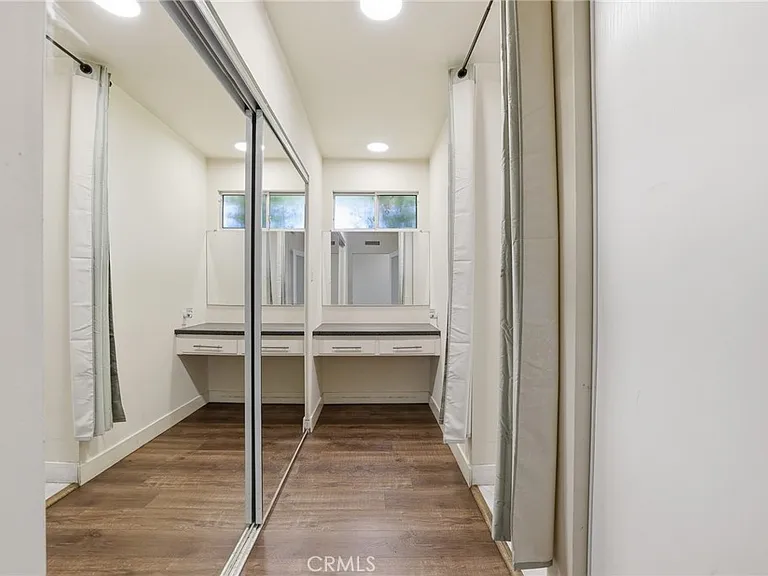 6732 Wooster Ave — Photo 20