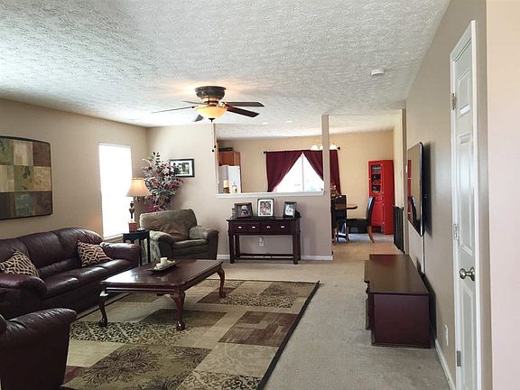 3rd image of 338 Chapelhill Dr