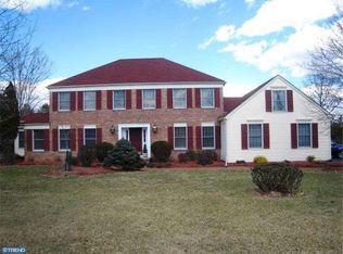 18 Ridgeview Dr, Belle Mead, NJ 08502