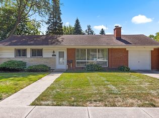 4007 Buckingham Dr, Rockford, IL 61107