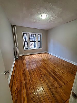 3rd image of 2702 Bronx Park E #B1