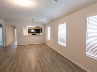 318 Blue Crane St, Huntsville, TX 77320