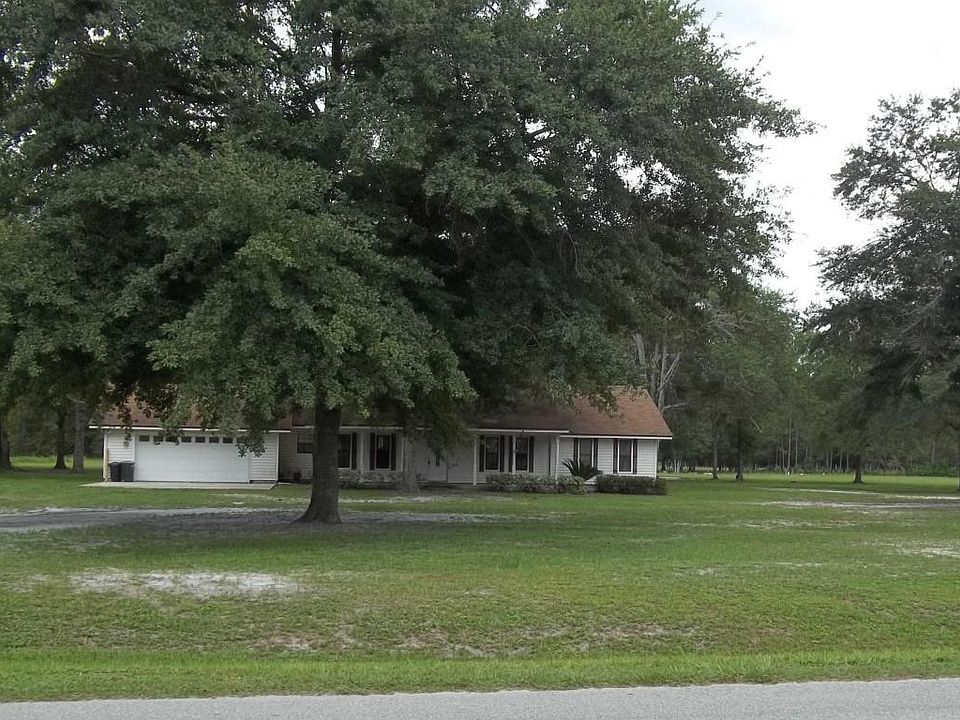 2 MASTER BEDRMS and 1 MASTER BATHS