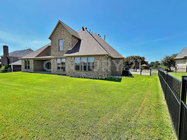 423 San Gabriel Dr — Photo 10