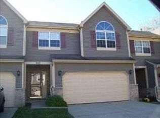 425 Dunridge Ct, East Dundee, IL 60118