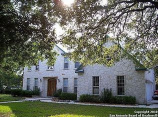 132 Scenic Oak Dr, Floresville, TX 78114