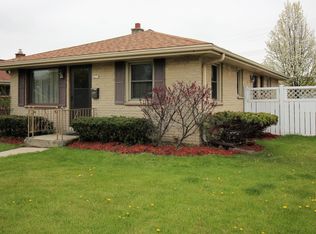 2275 W Carpenter Ave, Milwaukee, WI 53221