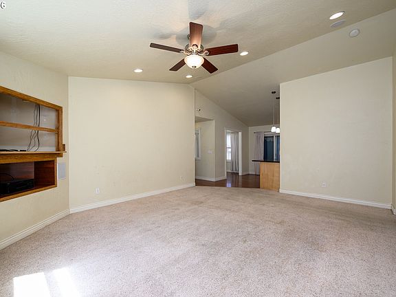4th image of 356 Sether Ave