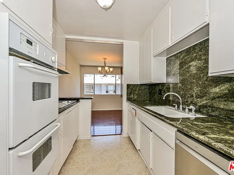 1440 Reeves St #103 — Photo 6