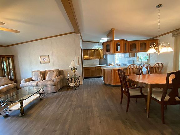 5th image of 638 Fresh Pond Ave #324