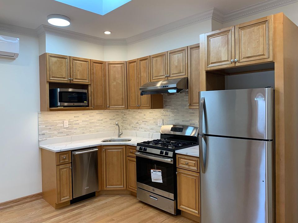 1st image of 1874 W 8th St #2RE
