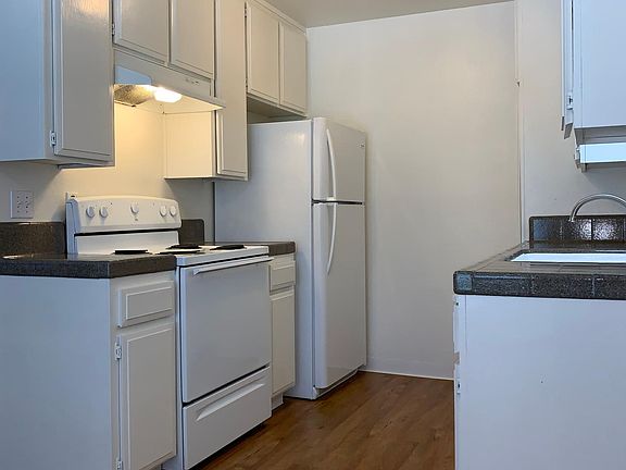 5th image of 4530 40th St APT 104