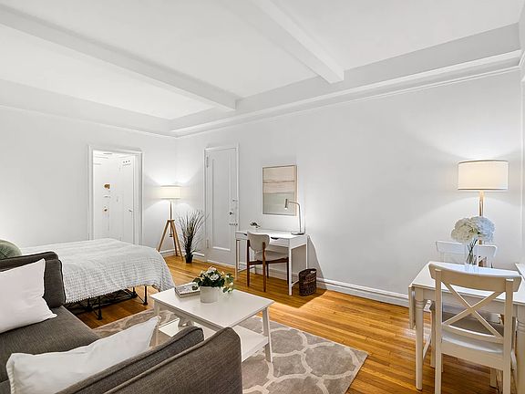 2nd image of 155 Henry St APT 3C