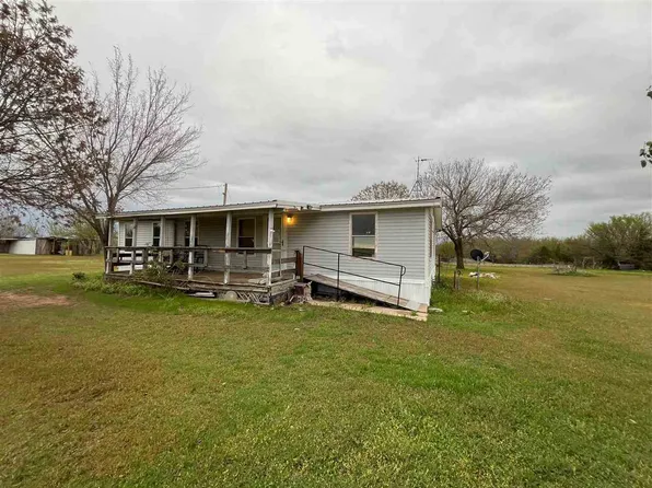 484 NW Post Oak Rd, Indiahoma, OK 73552