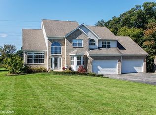 3803 Overland Rd, Crystal Lake, IL 60012