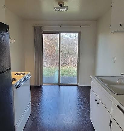4th image of 11209 59th Avenue Ct E #10