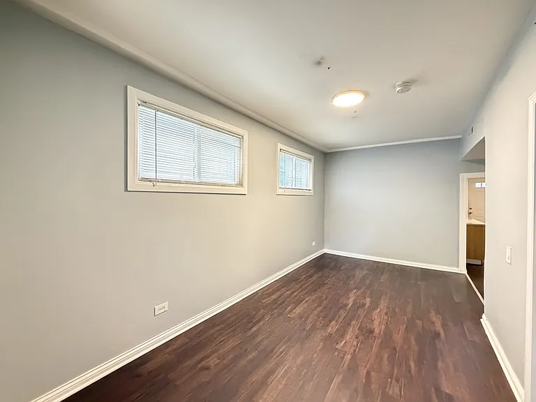 3511 W Dickens Ave #1 — Photo 8