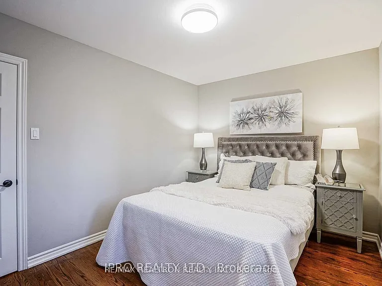 16 Cresthaven Dr — Photo 20