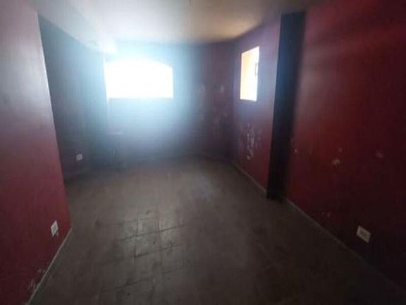 5th image of 7300 S Calumet Ave