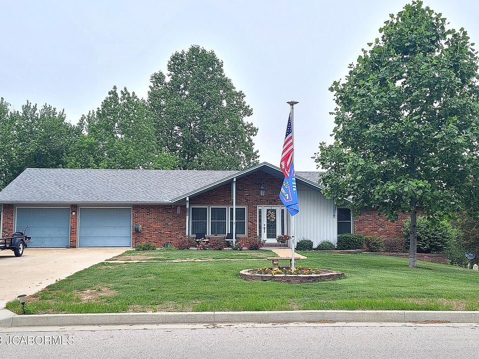 1st image of 4108 Greenbrier Dr
