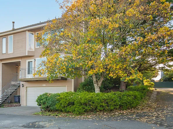 4697 NE Windward Pl, Lincoln City, OR 97367