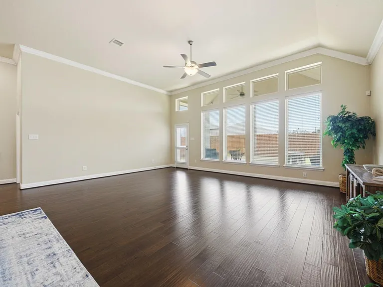2003 Sunset Terrace Ln — Photo 6