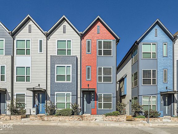 2nd image of 301 E Lamar St Unit 8