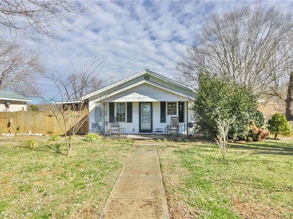 1216 Charity Church Rd, Boonville, NC 27011