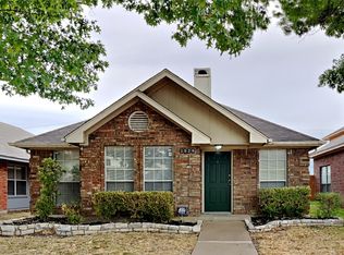 1529 Ranchview Ln, Carrollton, TX 75007