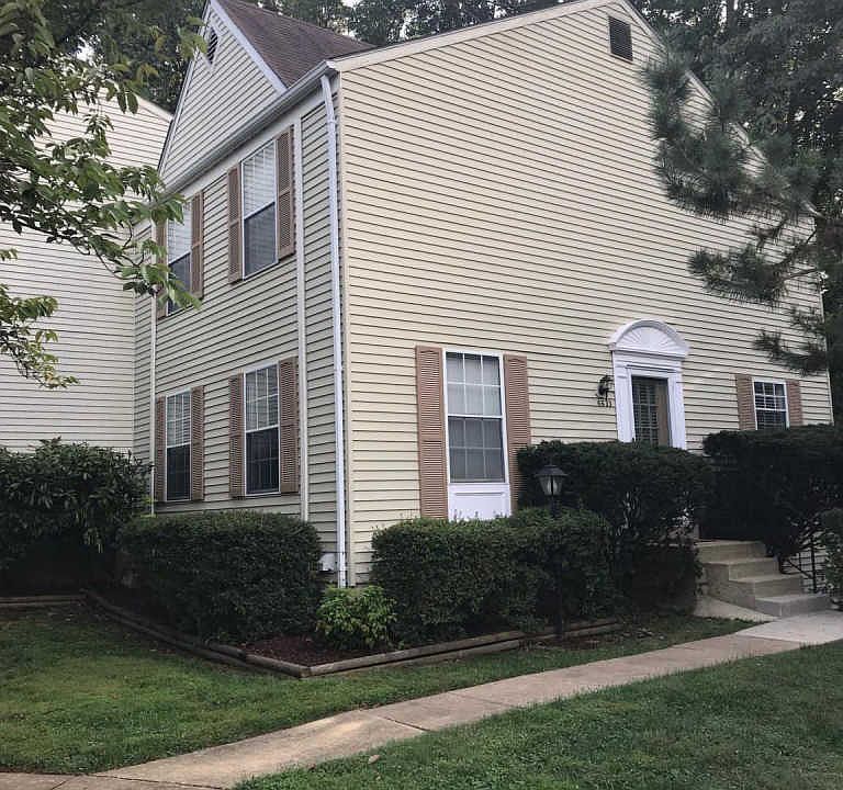 1st image of 6633 Greenleigh Ln