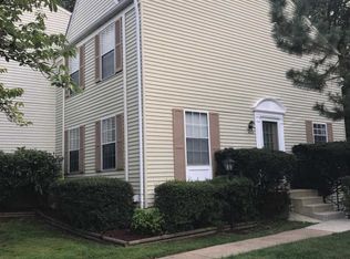 6633 Greenleigh Ln, Alexandria, VA 22315
