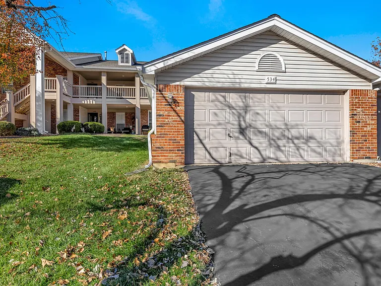 534 Oak Ridge Trails Ct — Photo 2