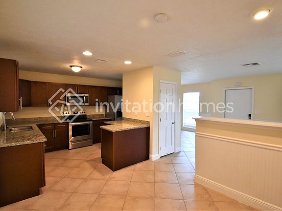 4th image of 18114 SW 92nd Ct
