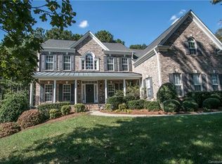 305 Woodward Ridge Dr, Mount Holly, NC 28120