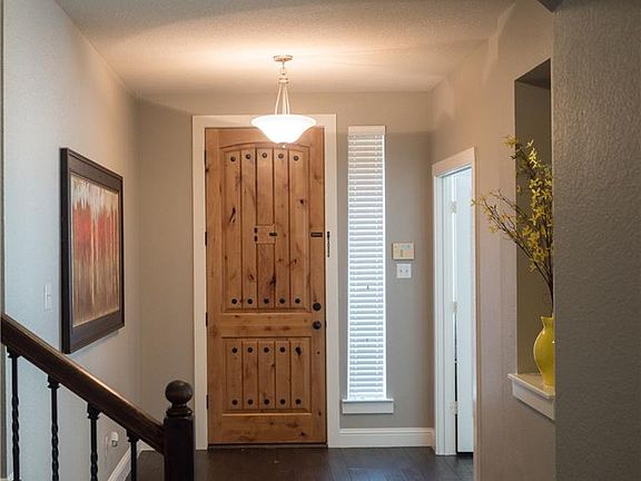 3rd image of 6803 Holly Hills Ln