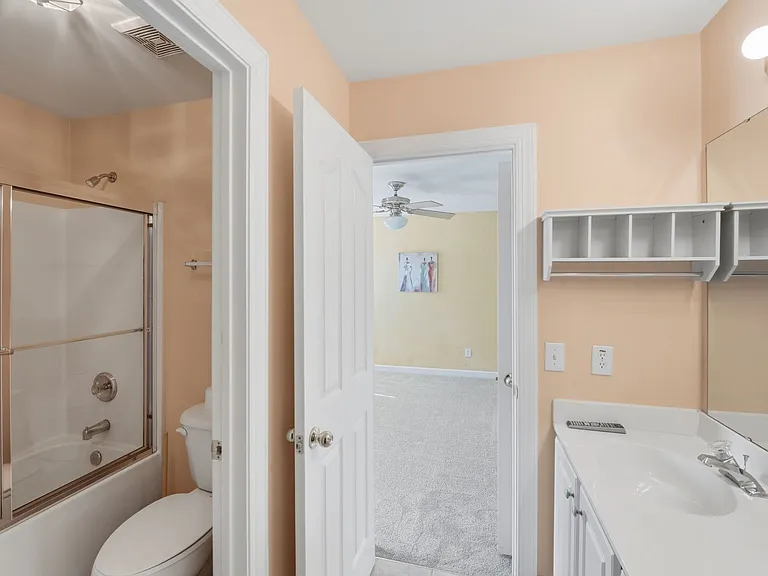1915 Prima Cornice Ct — Photo 36