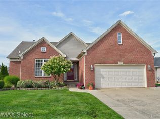 18243 Wingate Dr, Macomb, MI 48042