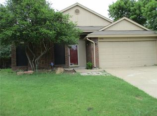 4401 Hummingbird Ct, Fort Worth, TX 76137