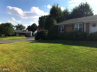 11536 Englewood Rd, Hagerstown, MD 21740