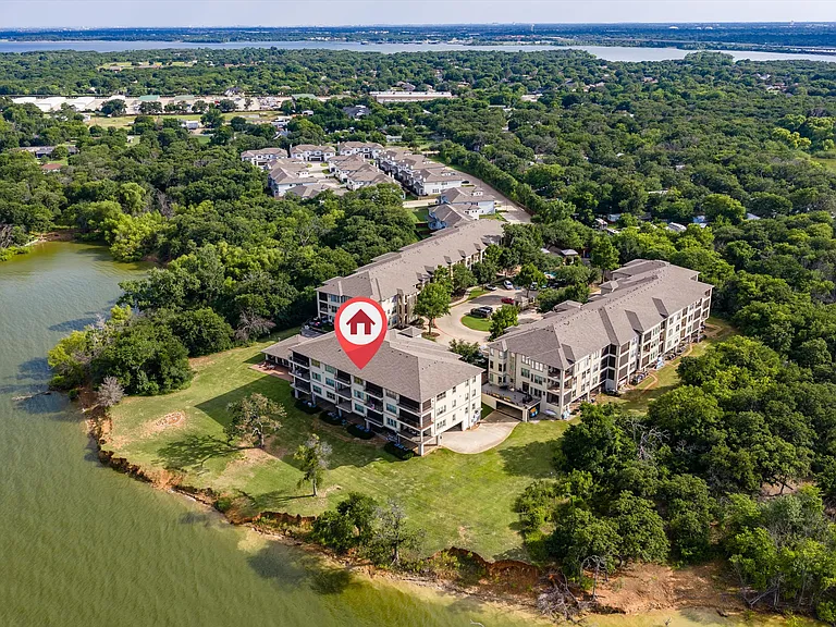 500 Waters Edge Dr #313 — Photo 4
