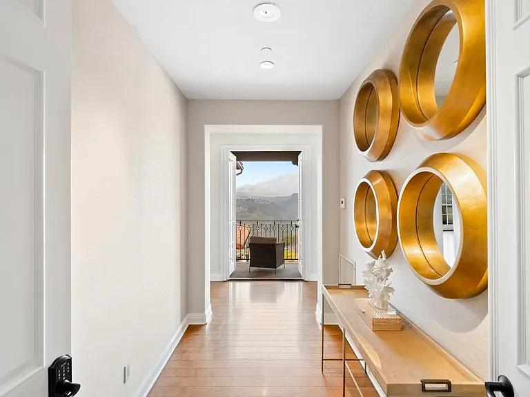 6152 Avenida Del Duque — Photo 12