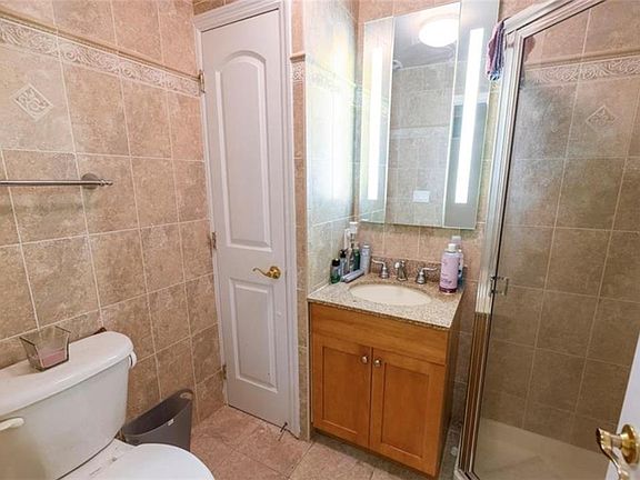 5th image of 1467 Royce St APT 3L