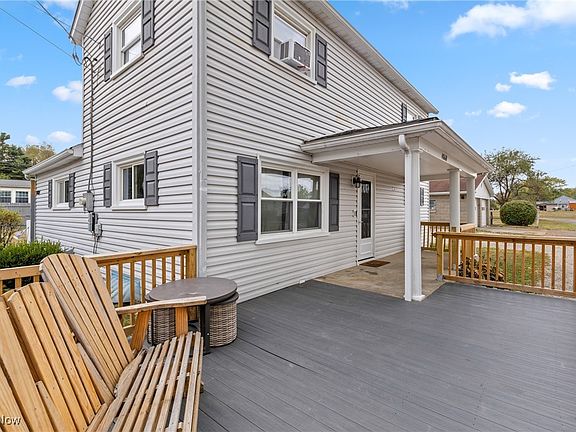 4th image of 48660 Dewey Ave