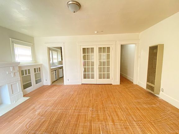 3rd image of 1604 Kern St