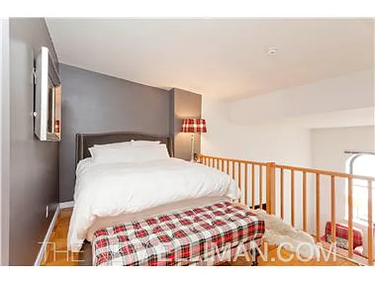 Rented by Douglas Elliman | media 7