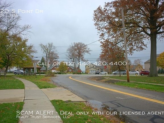 3rd image of 120 S Point Dr